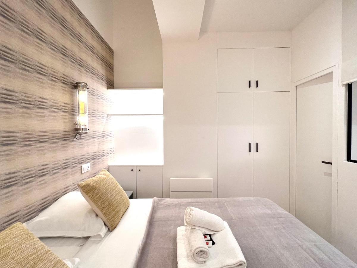 Sauna Et Bain Remous Dans Un Luxe - 4p