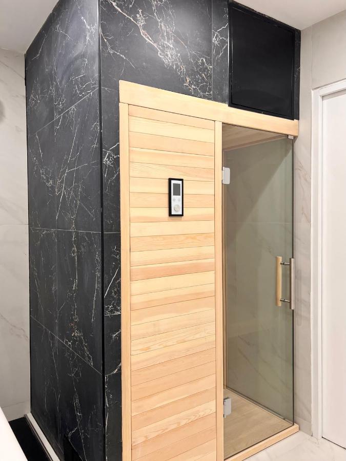 Sauna Et Bain Remous Dans Un Luxe - 4p Appartement *